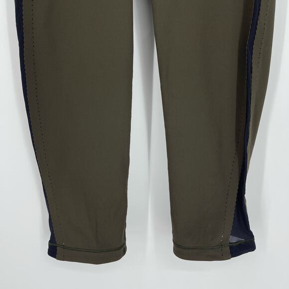 Lululemon Smooth Stride Crop 17” Dark Olive Black Full On Luxtreme Size 4 - Picture 4 of 9